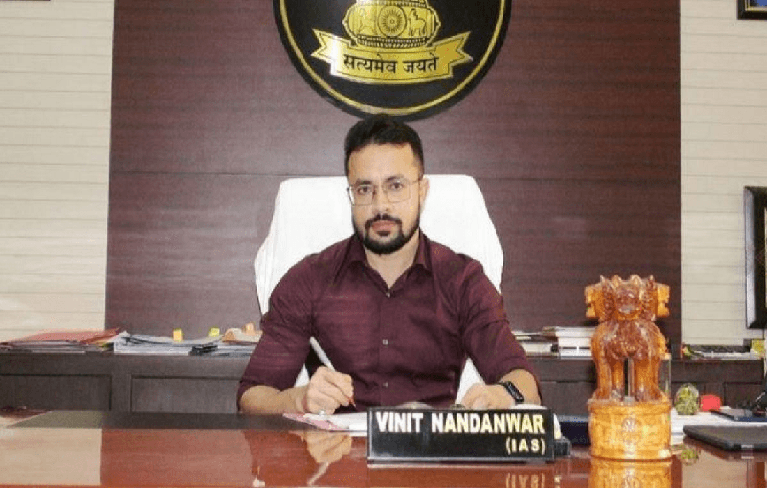 IAS विनीत नंदनवार के संघर्ष की कहानी, जिन्हें देखकर लोग उन्हें बॉडीबिल्डर समझ लेते हैं