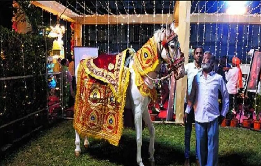 Agra news, Caste discrimination with Dalit groom