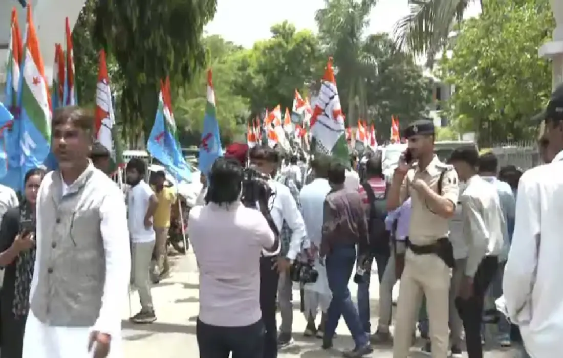Congress Protest, Bihar Dalit teenager rape