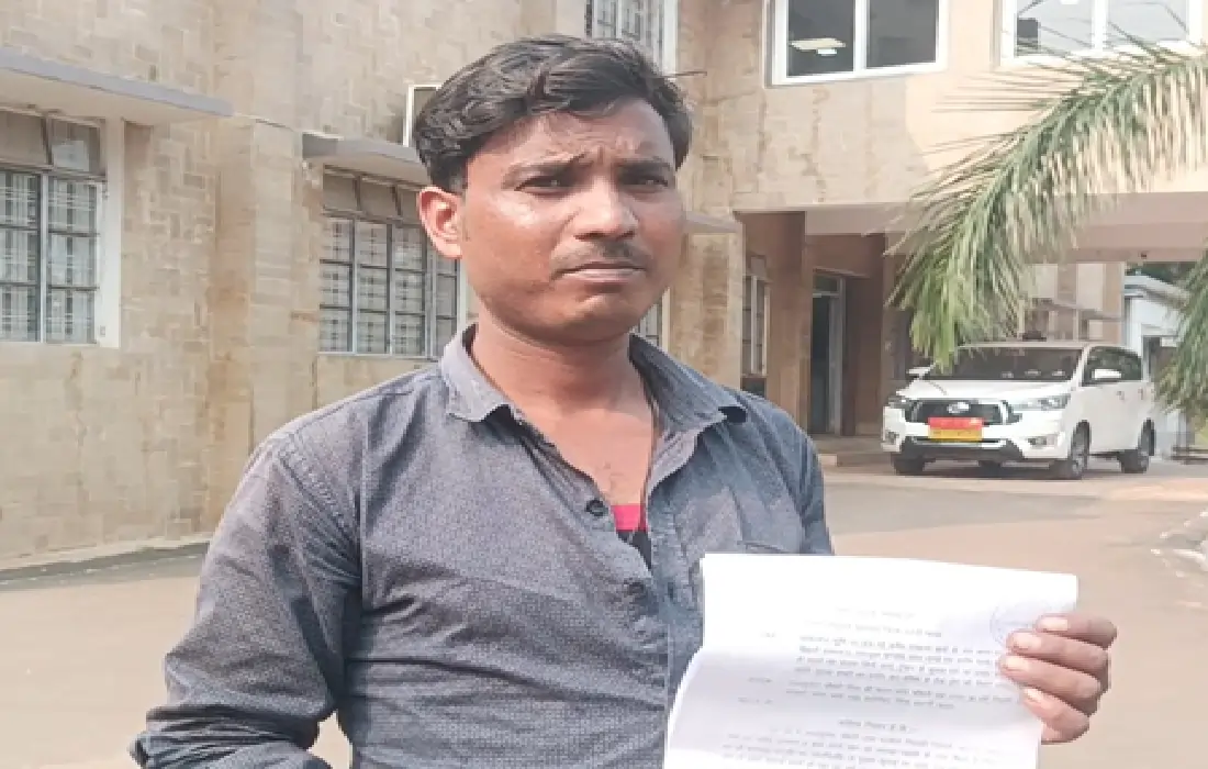 Katni news, Dalit youth beaten up