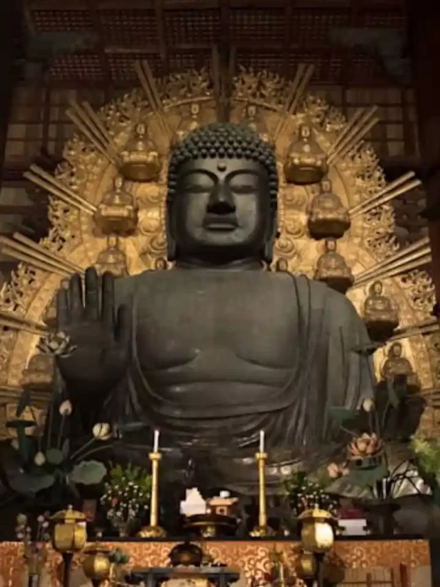 कहां है विश्व में सबसे बड़ा बौद्ध मंदिर और स्मारक ?