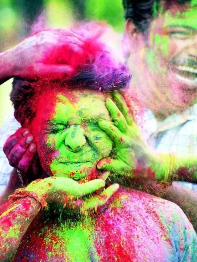 होली पर जबरदस्ती रंग डालना पड़ेगा भारी, खानी पड़ सकती है जेल की हवा!